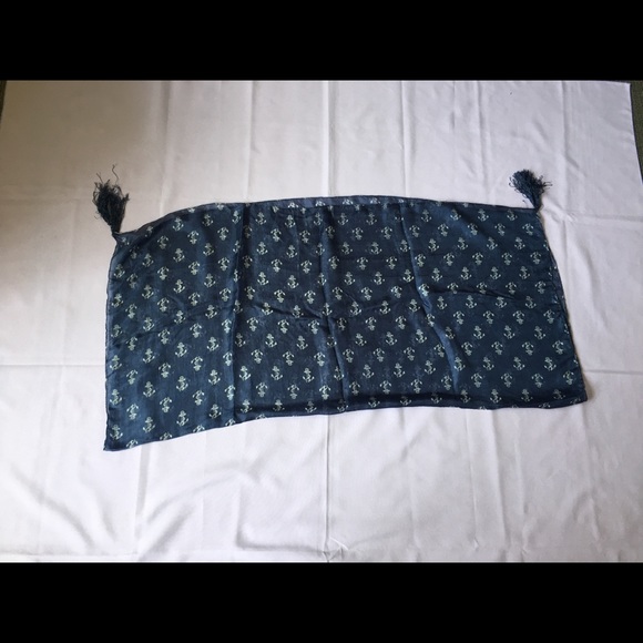 Blue silk scarf - Picture 2 of 4